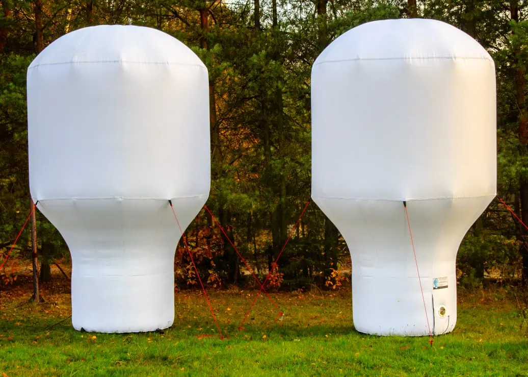 Balony 4.5m białe wynajem reklamy dmuchanej